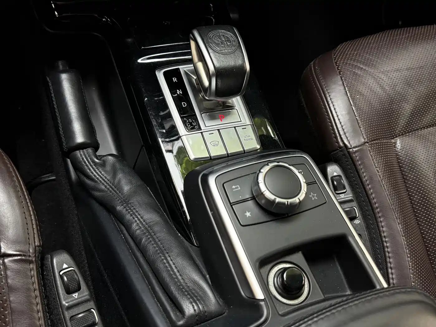 Mercedes-Benz G-Class AMG 2013 AMG G 63 фото 10