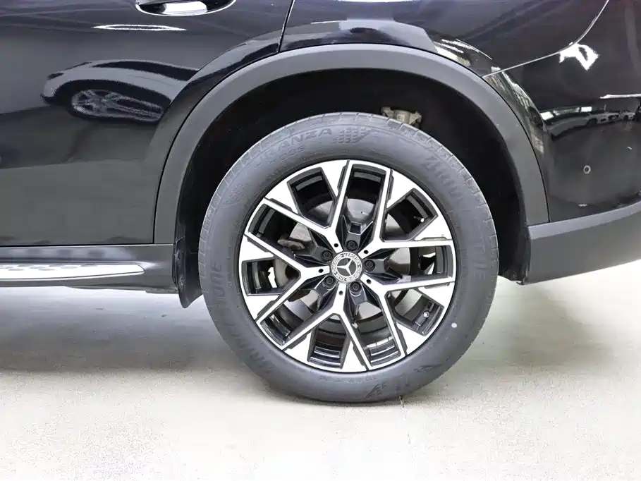 Mercedes-Benz GLC 2023 GLC 260 L 4MATIC Sport 5-seater фото 32