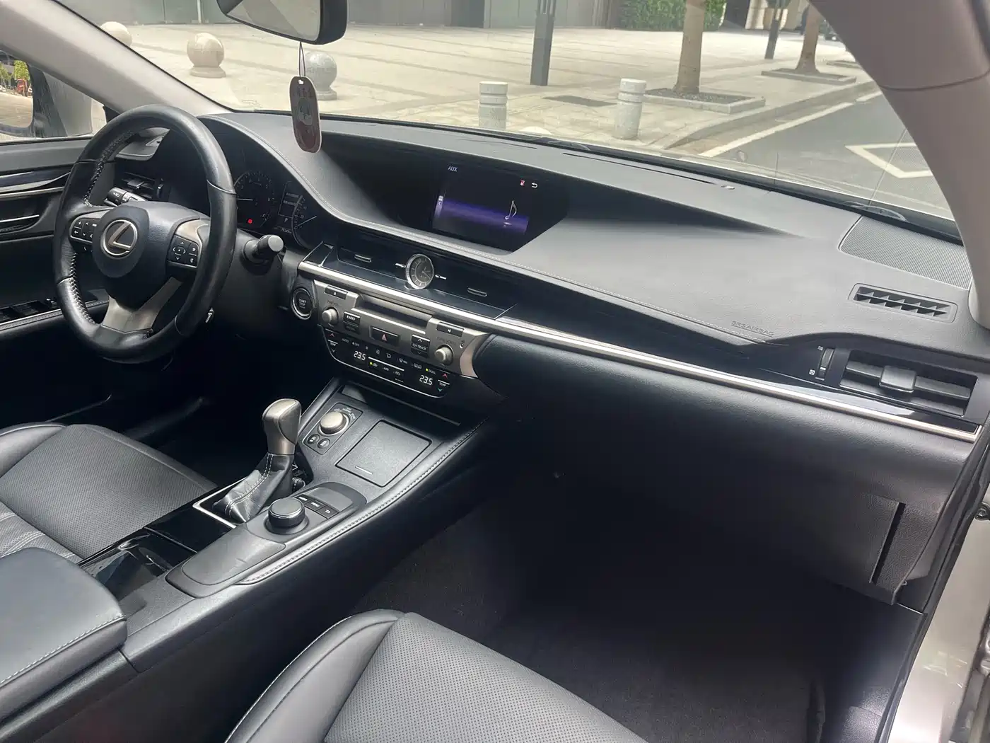 Lexus ES 2015 200 Elite Edition фото 21
