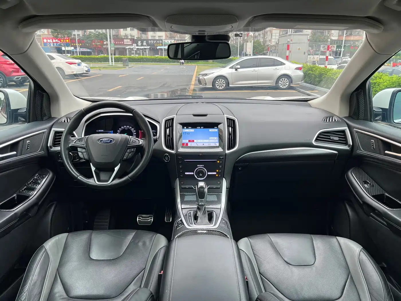Фото 20 - Ford Edge