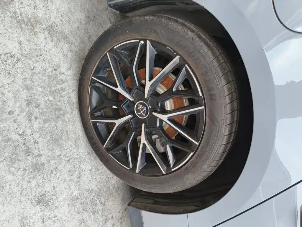 BYD Han 2025 2025 DM-i Smart Driving Edition 125KM LiDAR Flagship