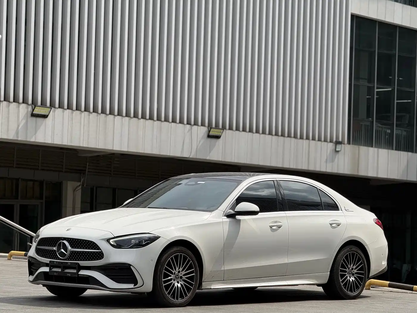 Mercedes-Benz C-Class 2022 C 260 L Sport Edition фото 3
