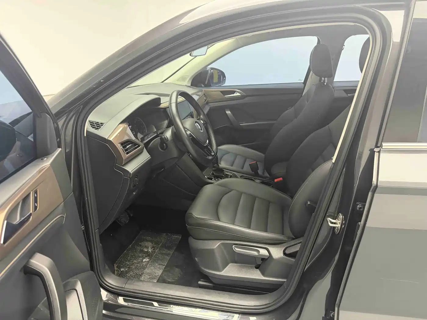 Volkswagen Tharu 2019 330TSI AWD Luxury Edition China VI фото 4