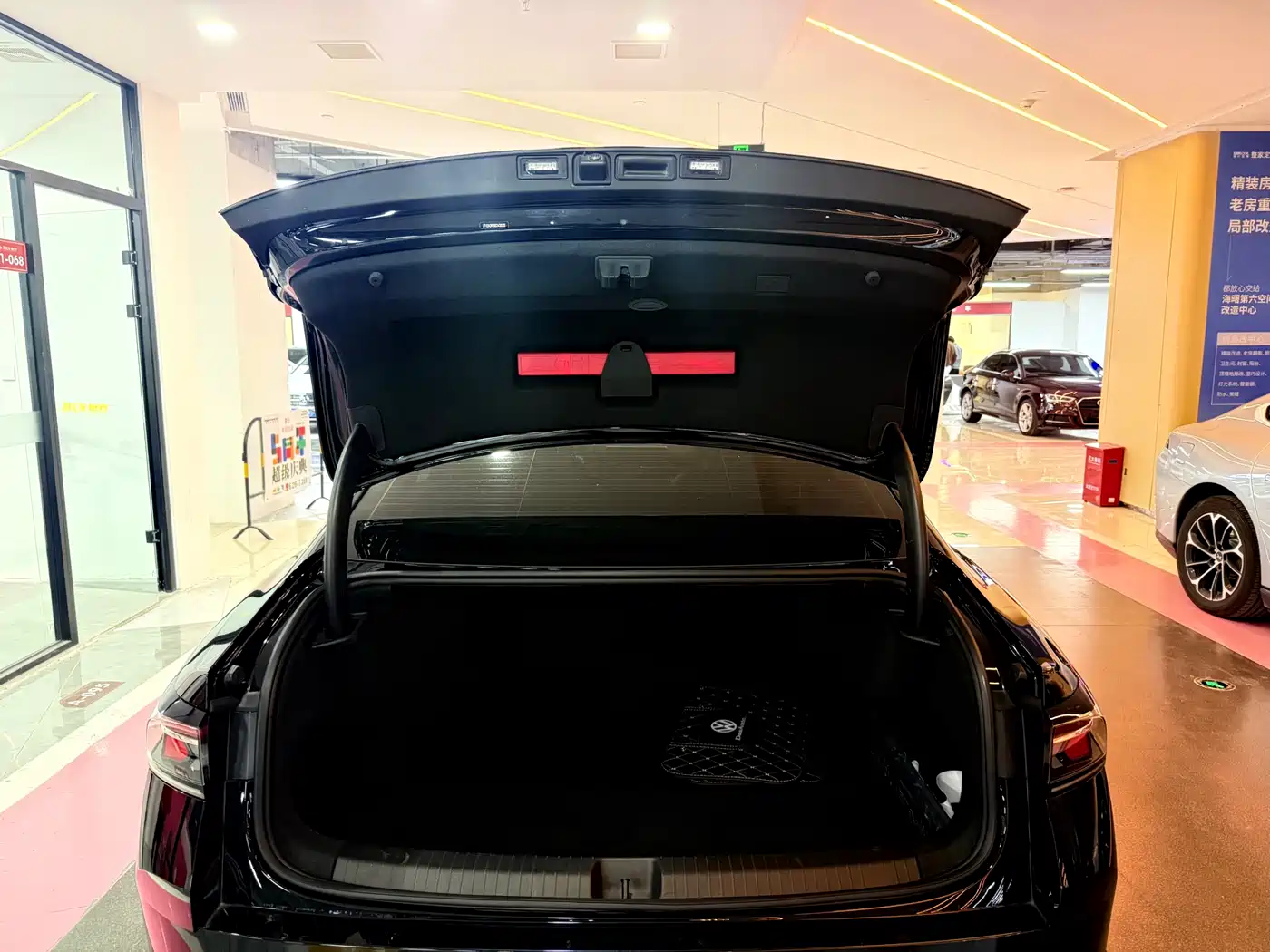Volkswagen Magotan 2024 300TSI DSG Premium Edition фото 11
