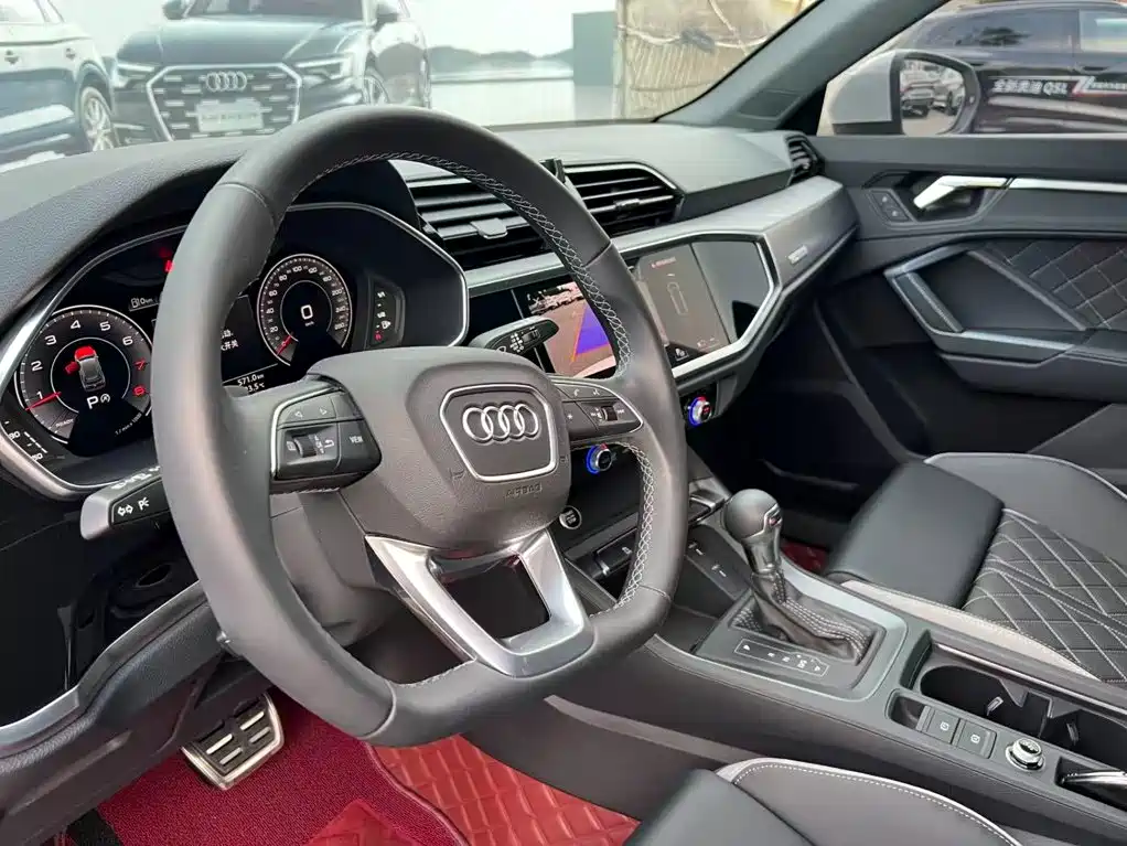 Audi Q3 2025 2025 quattro 45th Anniversary Edition 35TFSI Fashion Dynamic