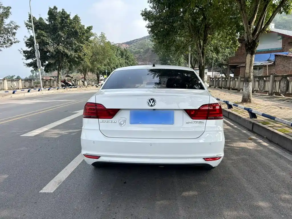 صورة 8 - Volkswagen Santana