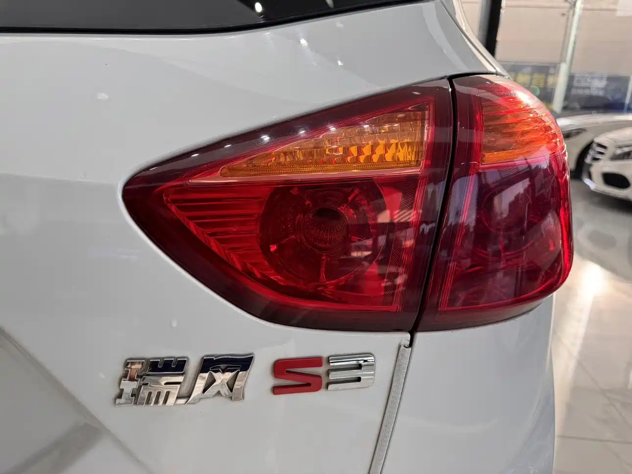 JAC Motors Refine S3 2016 2016 1.5L Manual Luxury Smart Premium