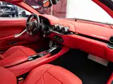 Photo 16 - Ferrari F12berlinetta