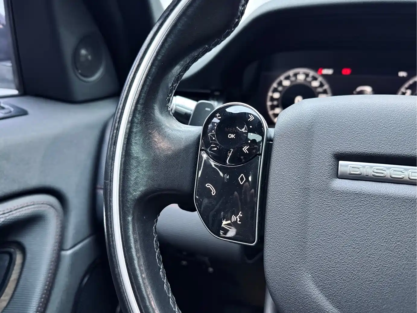 Land Rover Discovery Sport 2020 249PS R-Dynamic Performance фото 19