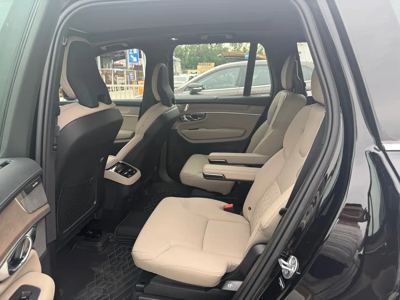 Volvo XC90 2025 2025 Facelift B6 Intelligent Luxury 6-Seater