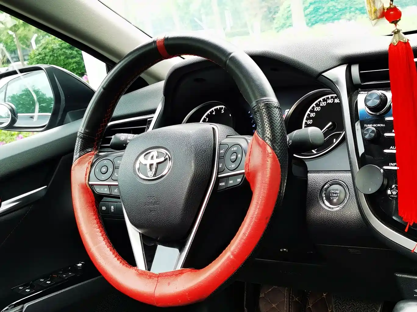Toyota Camry 2018 2.5G Luxury Edition фото 8