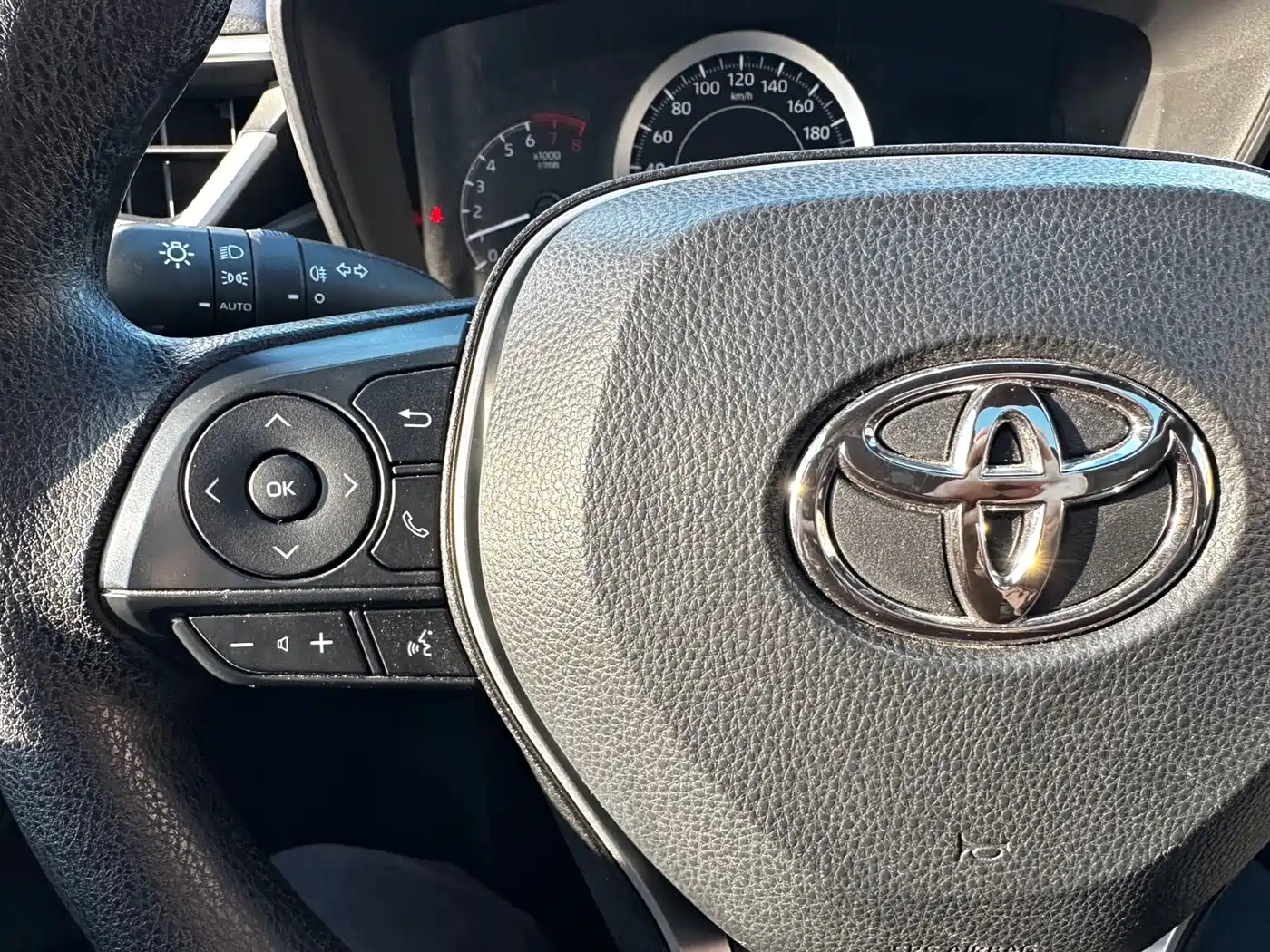 Toyota Levin 2022 185T CVT Luxury Edition фото 16