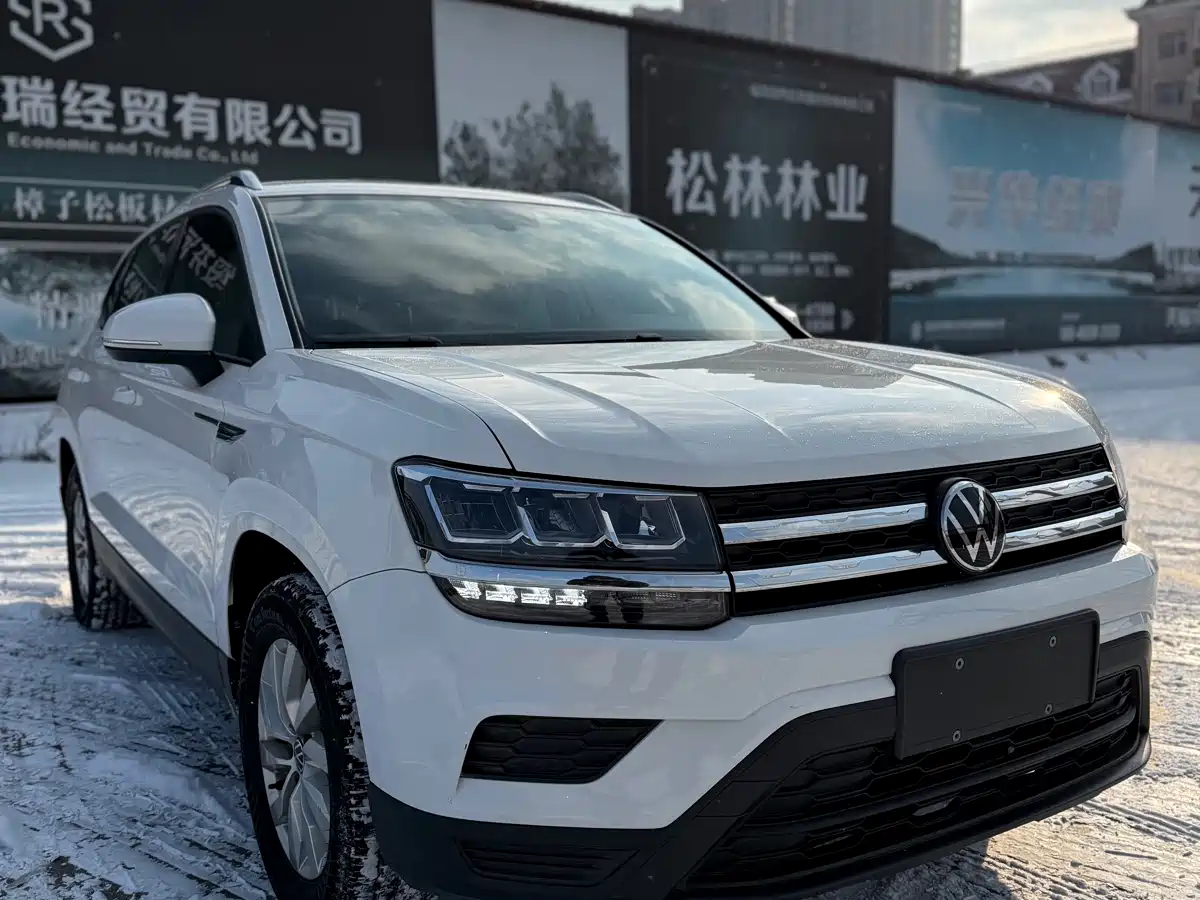 Volkswagen Tharu 2022 280TSI FWD Luxury Edition фото 22