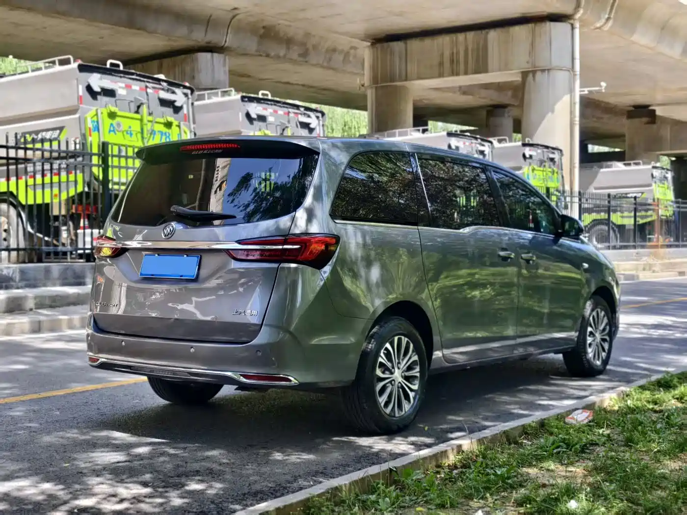BUICK GL8