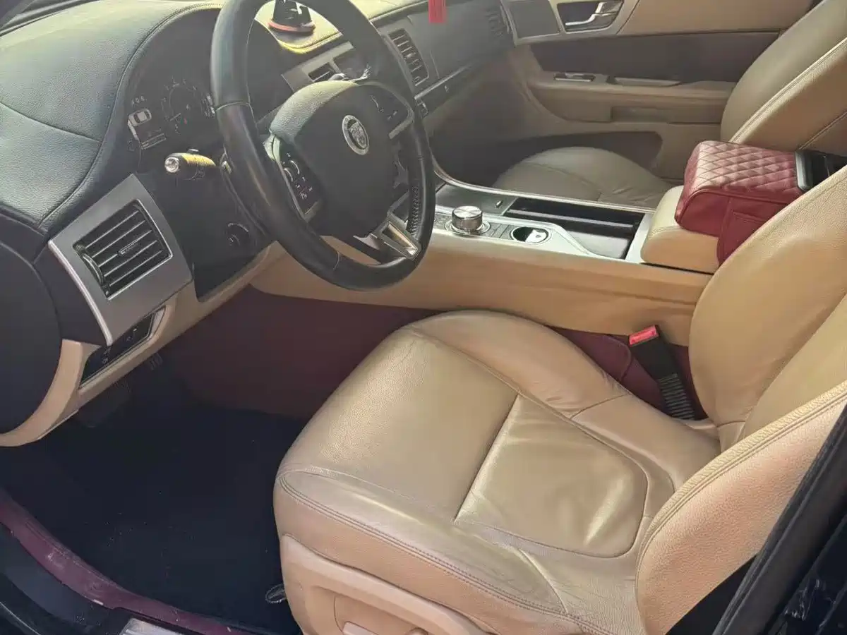 Jaguar XF 2012 2012 XF 3.0L V6 London Limited Edition