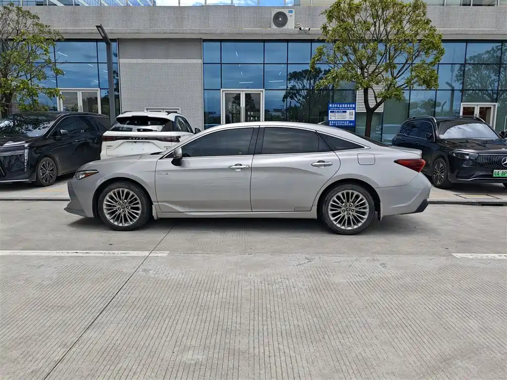 Toyota Avalon 2019 2019 Hybrid 2.5L XLE Premium Edition China VI