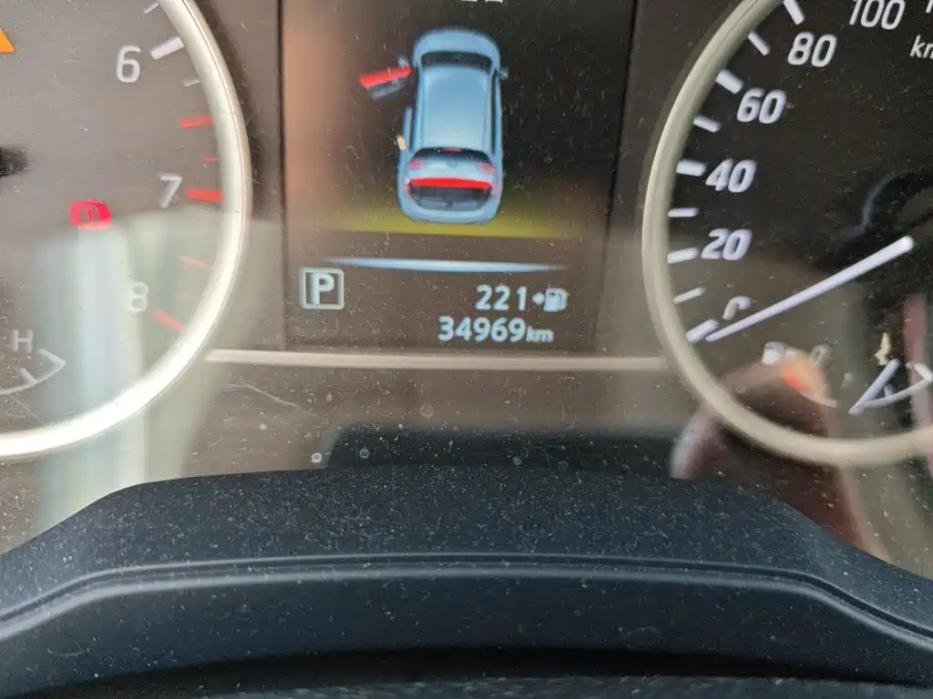 Photo 8 - Nissan Tiida