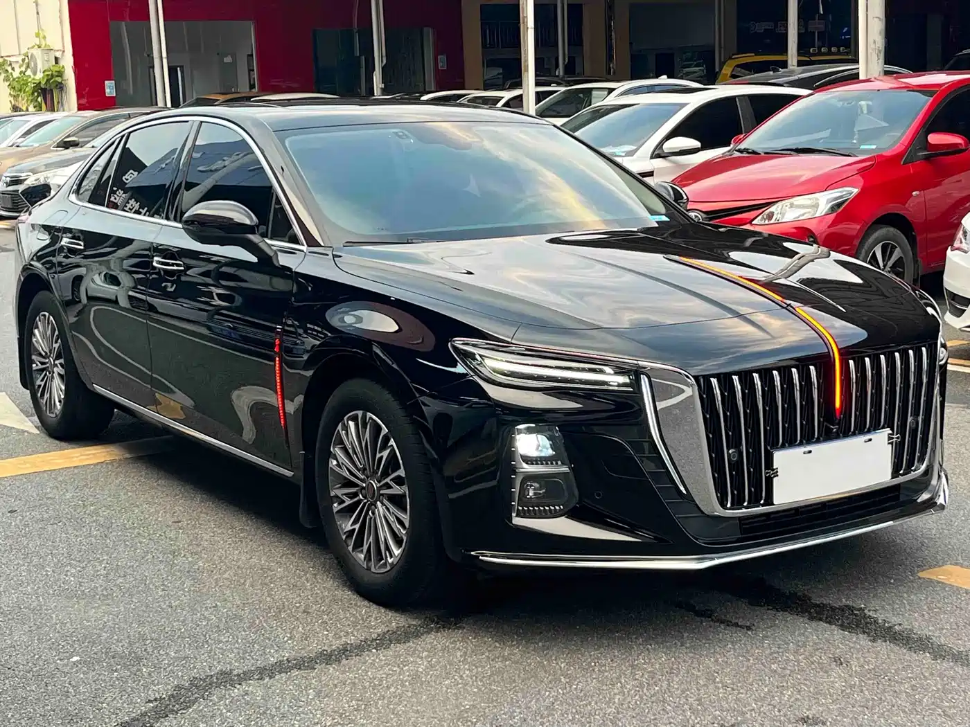 Hongqi H5 2026 2025 1.5T DCT Flag Rhythm 500,000 Units Memorial Edition