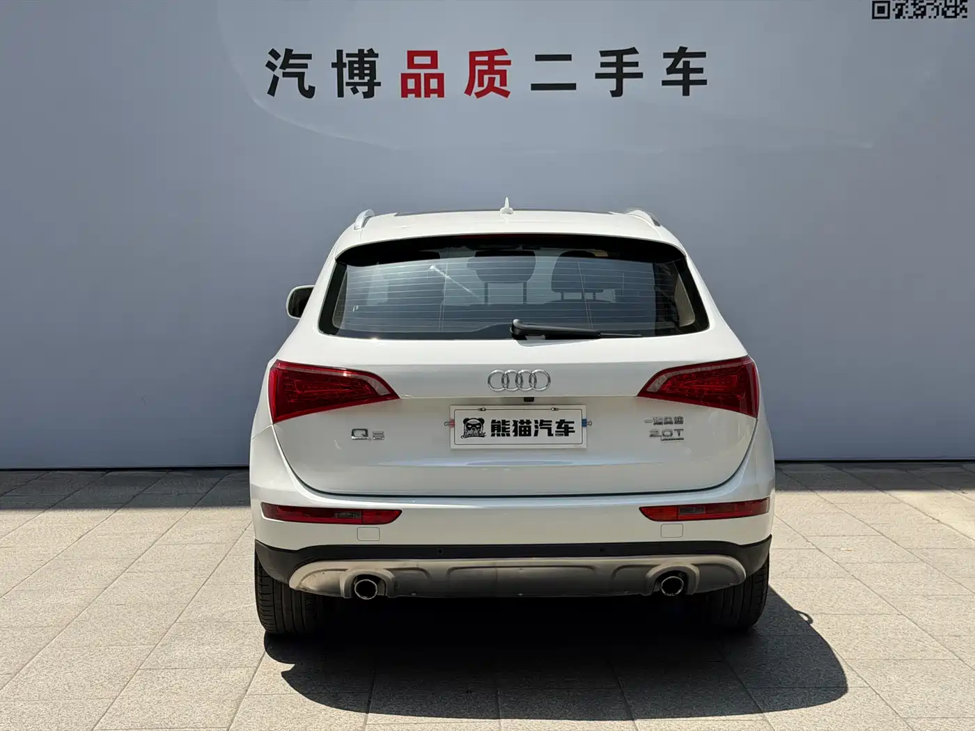 Audi Q5 2012 2.0TFSI Comfort фото 6