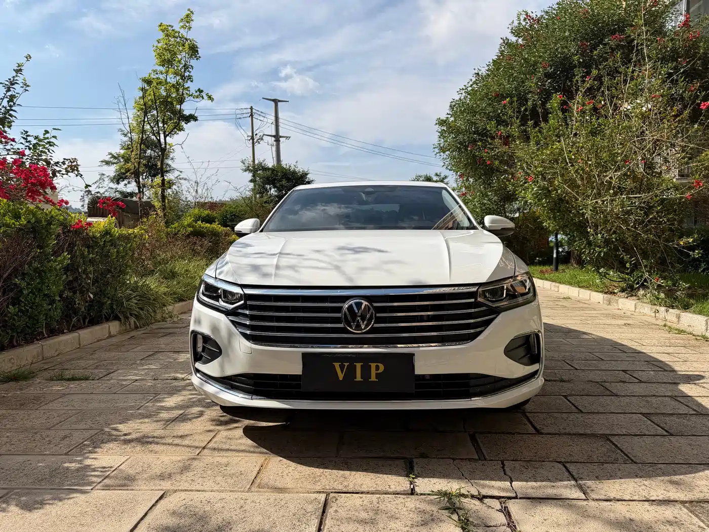 Photo 2 - Volkswagen Lavida