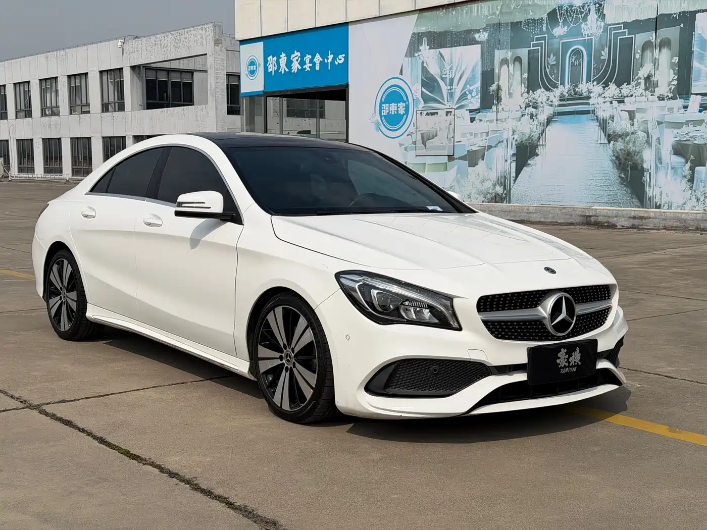 Mercedes-Benz CLA (Import) 2018 CLA 200 Fashion Edition фото 3