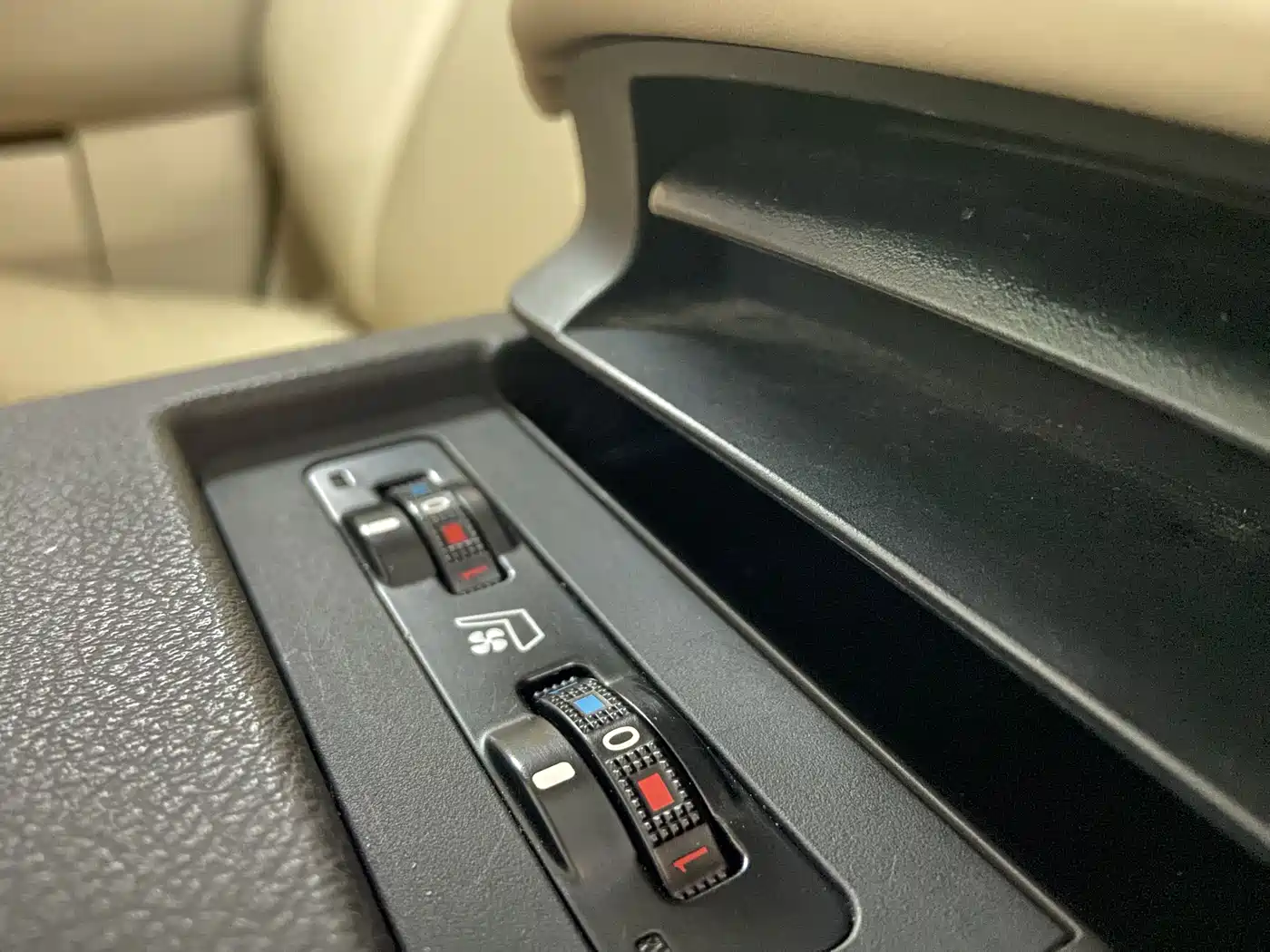 Lexus RX Classic 2009 Model 350 Premium Edition фото 17