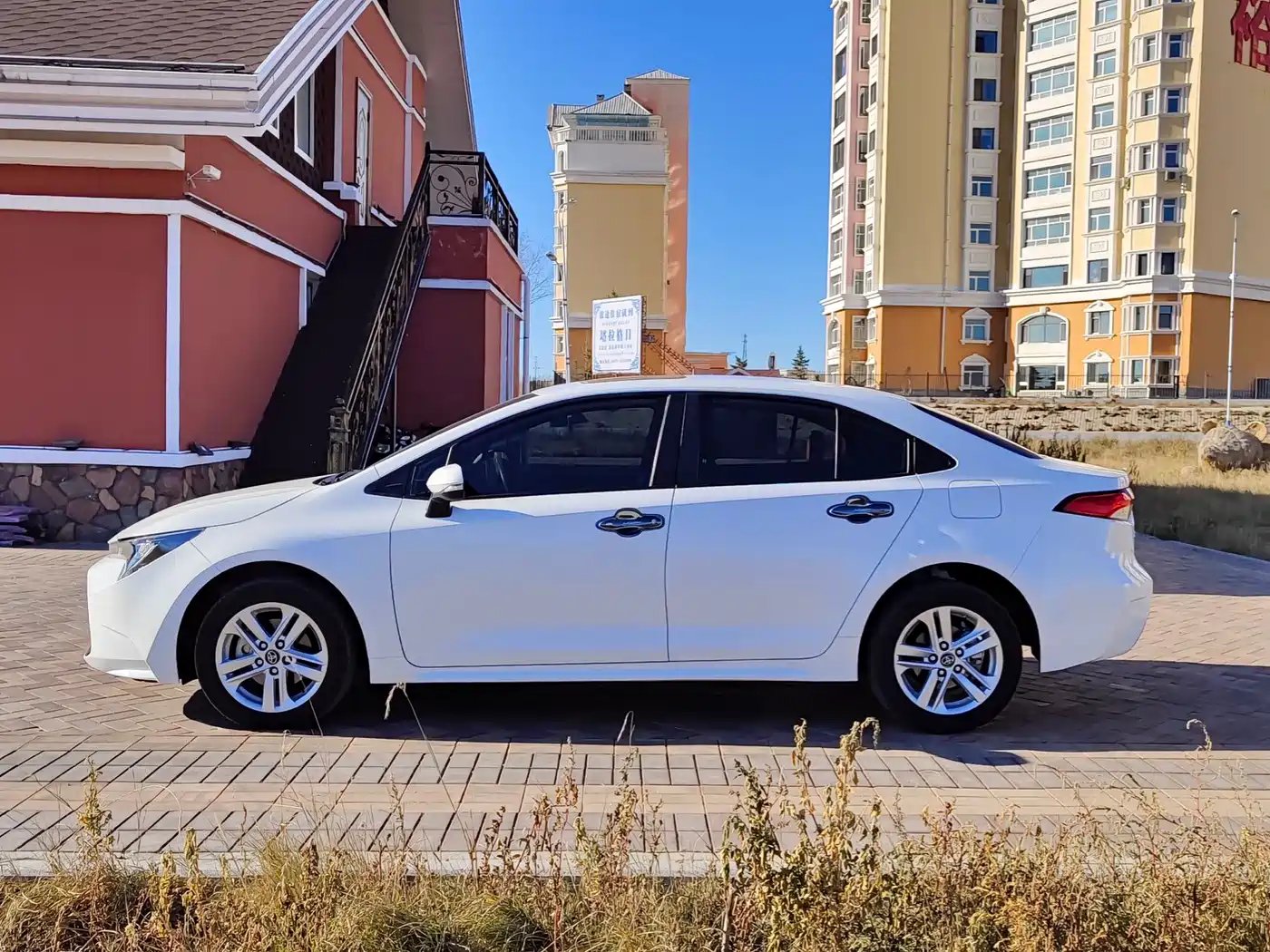 Toyota Levin 2021 185T CVT Luxury Edition фото 3