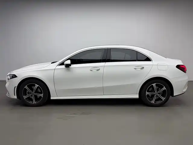 Фото 3 - Mercedes-Benz A-Class