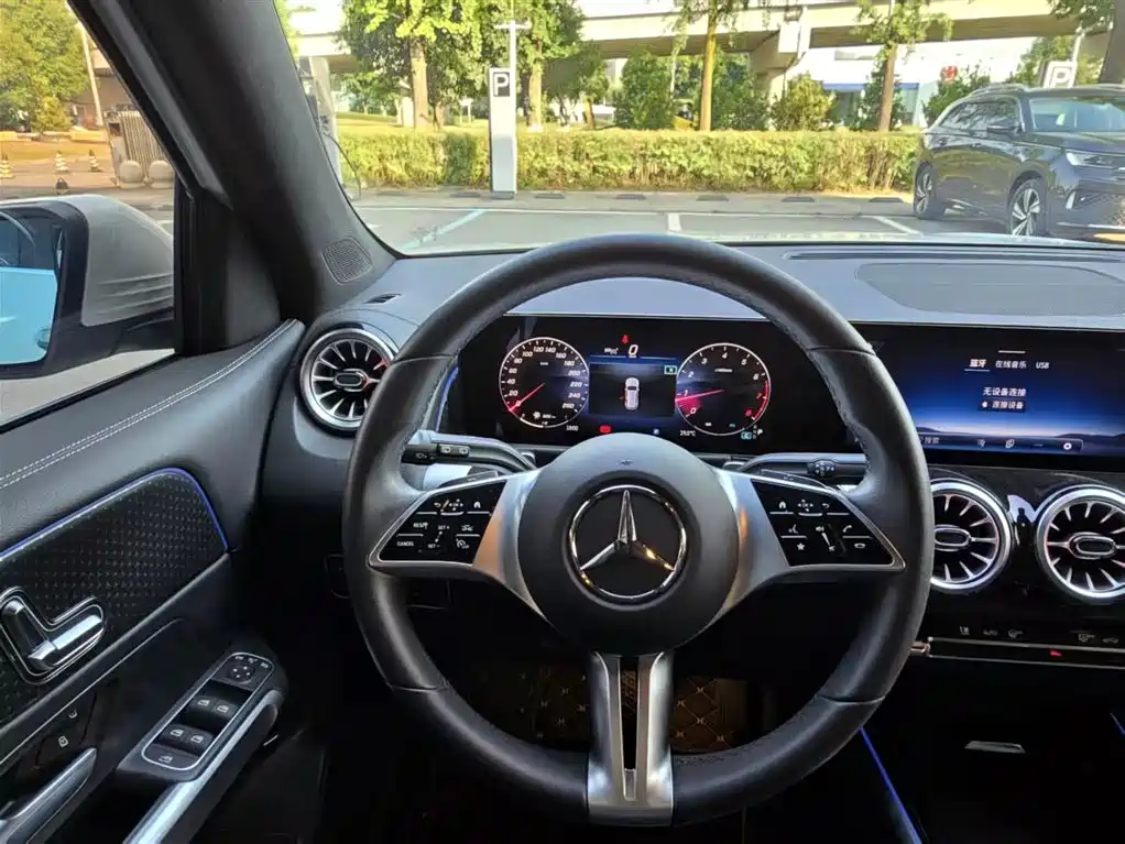 Mercedes-Benz GLB 2024 GLB 220 Dynamic фото 14