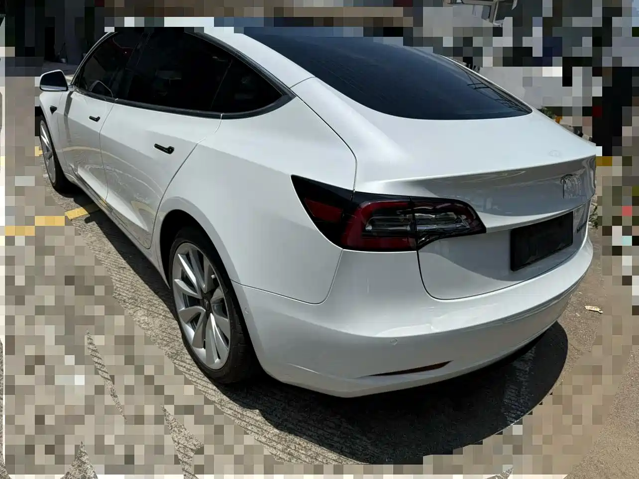 TESLA MODEL 3 (IMPORTED)