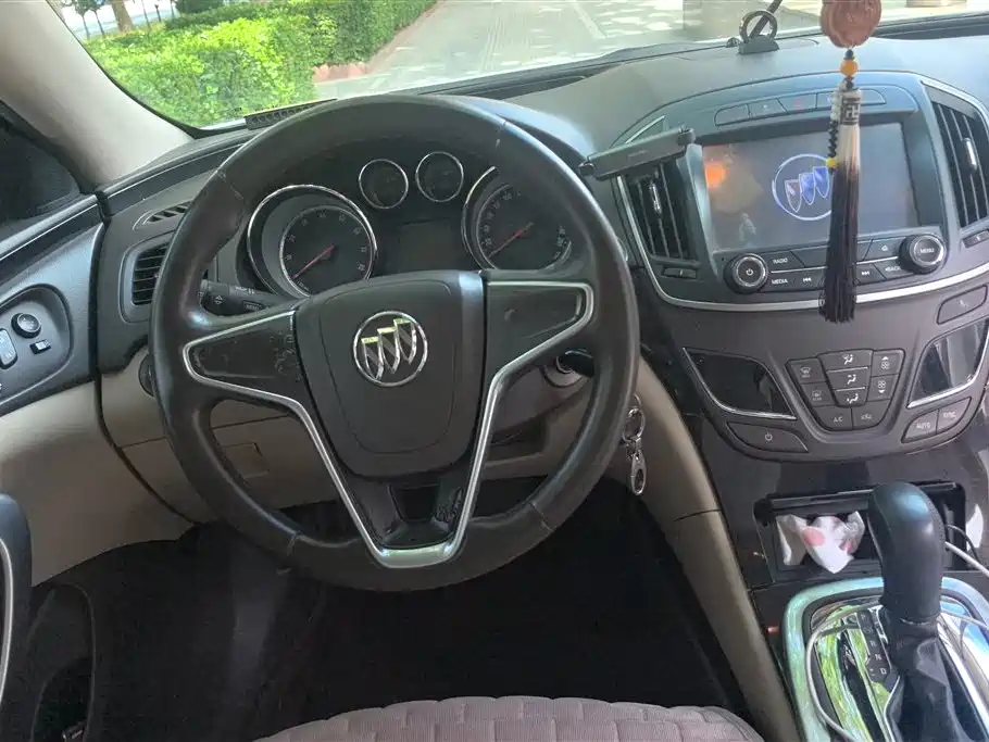 Buick Regal 2015 2.0L Leading Fashion Model фото 15