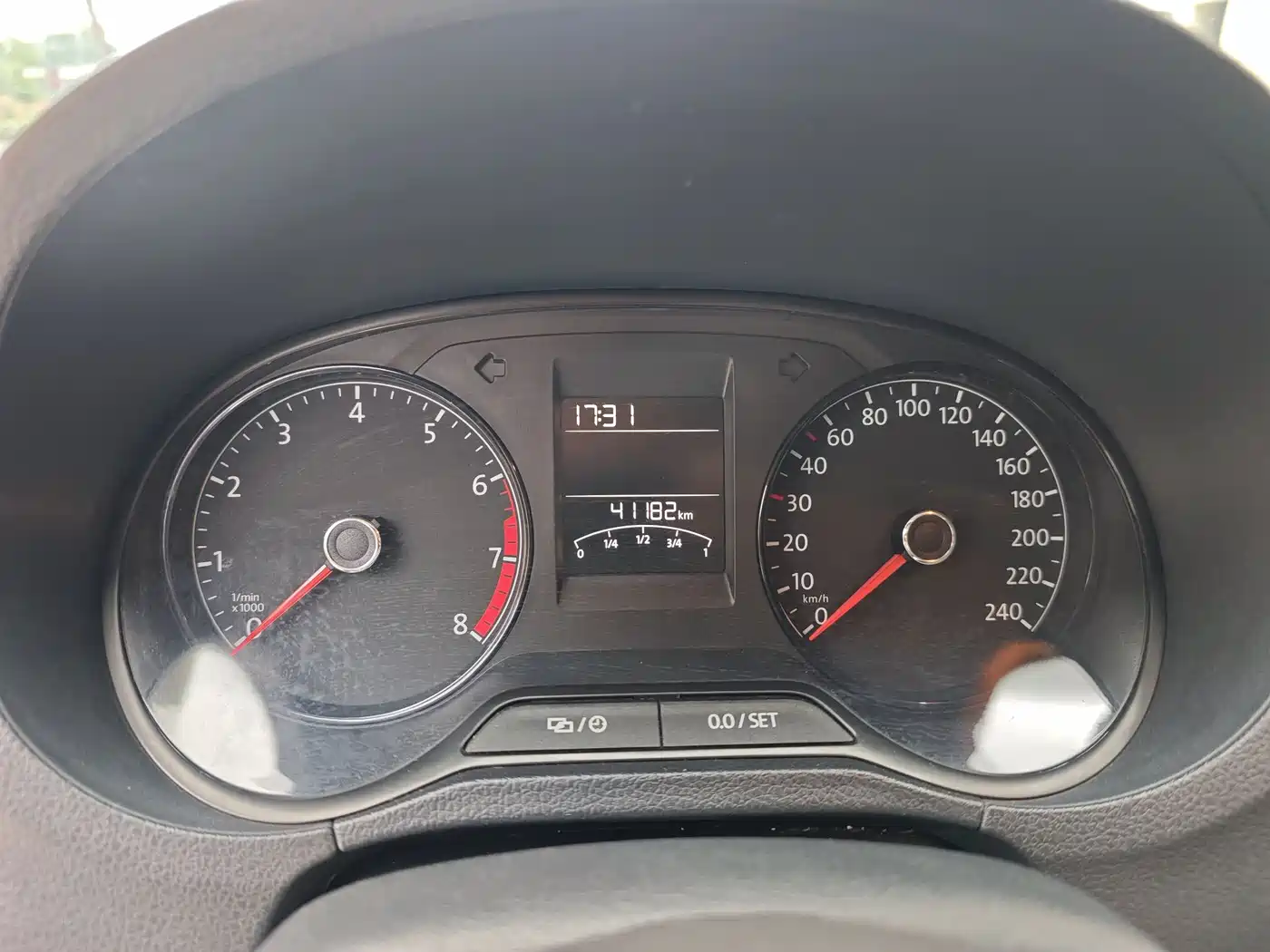Volkswagen Polo 2018 1.5L Auto Safe Drive фото 15