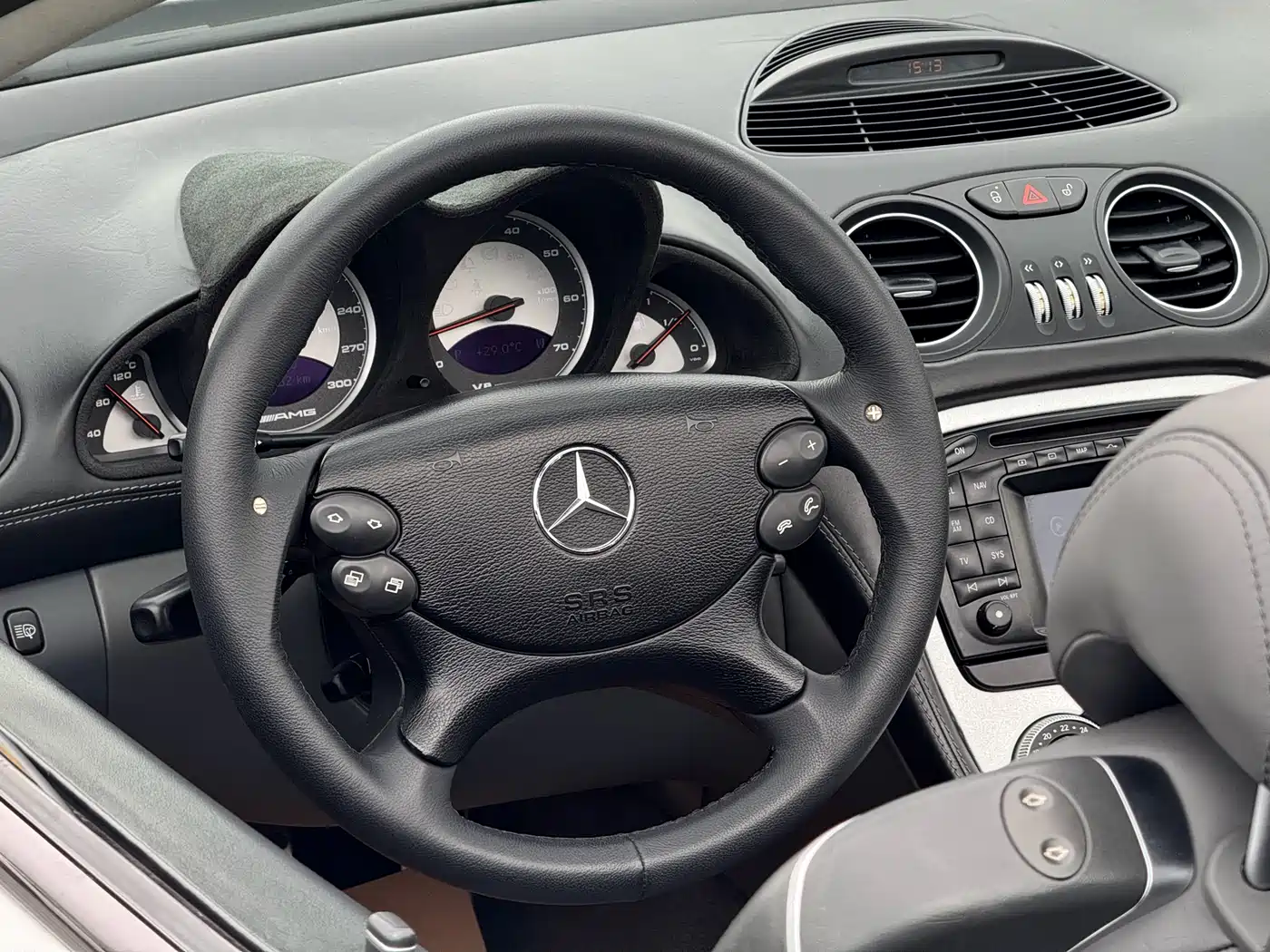 Mercedes-Benz SL-Class AMG фото 13