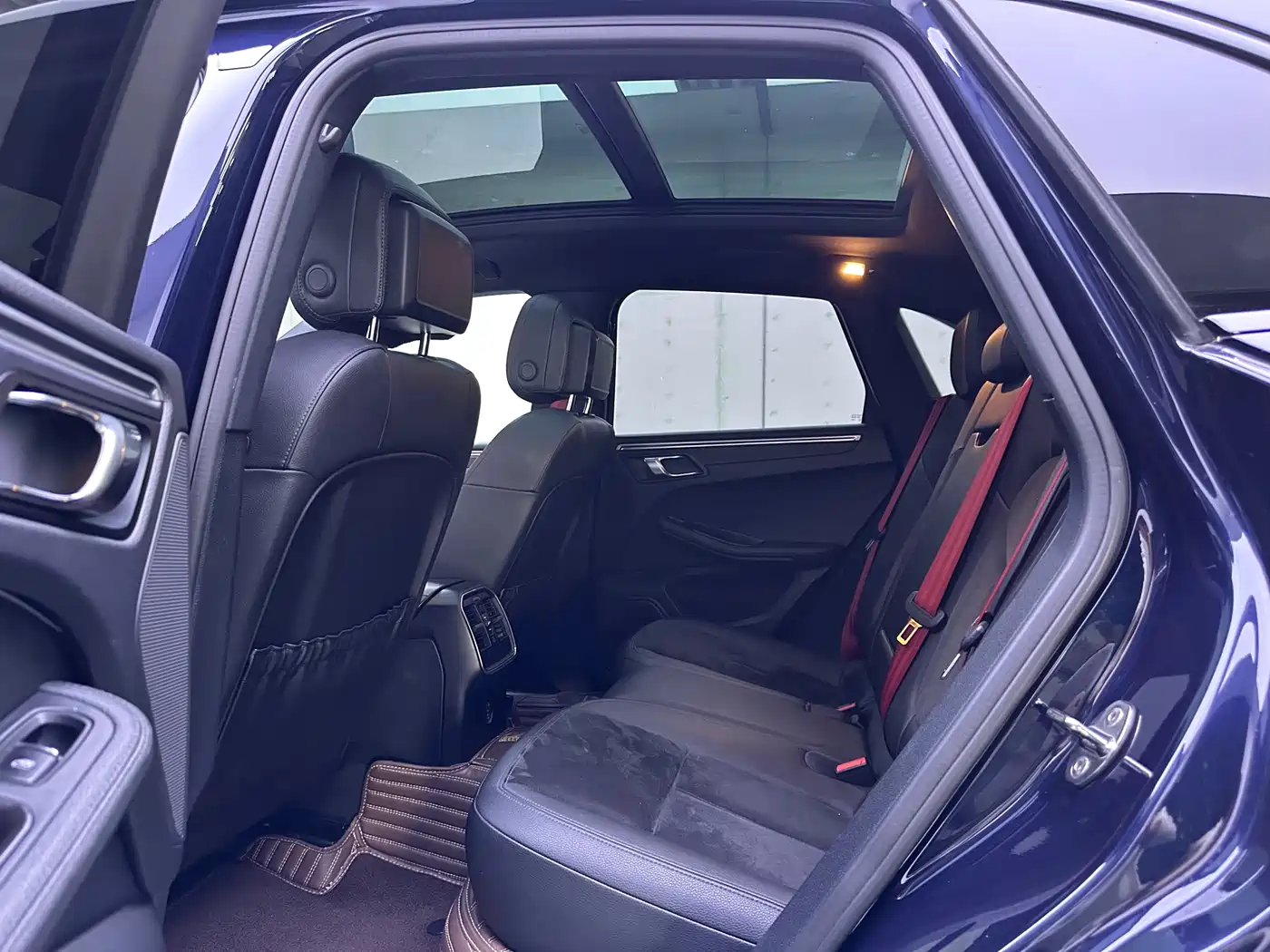 Porsche Macan 2018 Macan 2.0T фото 9