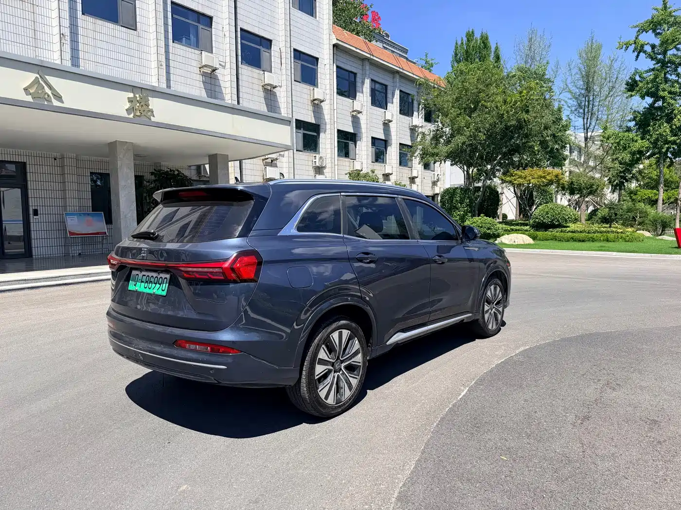 Landian E5 PLUS 2025 2026 Model 165km Luxury Long-Range Edition 5-Seater