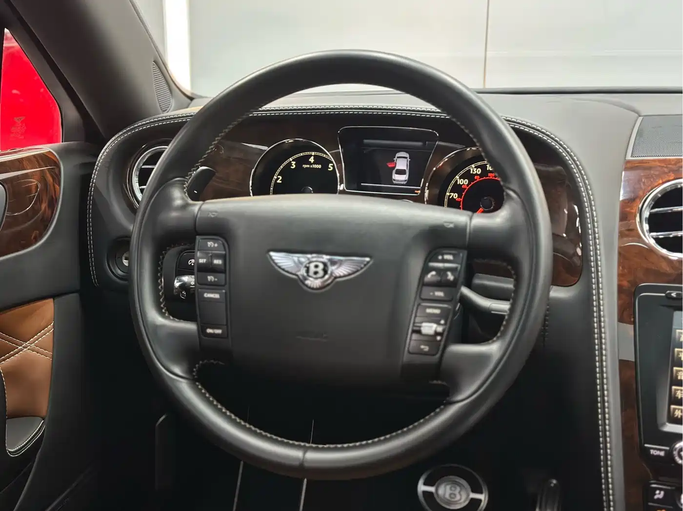 Photo 12 - Bentley Flying Spur