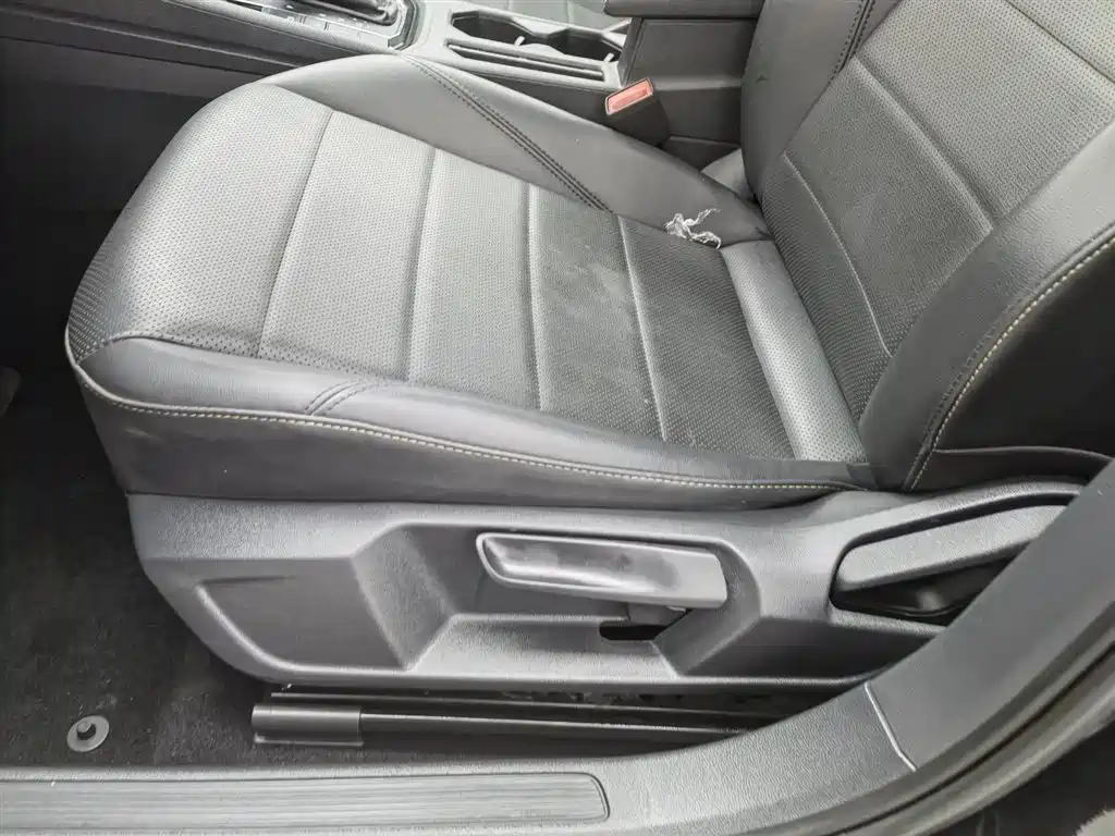 Volkswagen Lavida 2021 1.5L Auto Comfort Edition фото 20