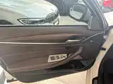 Photo 14 - BMW 5 Series