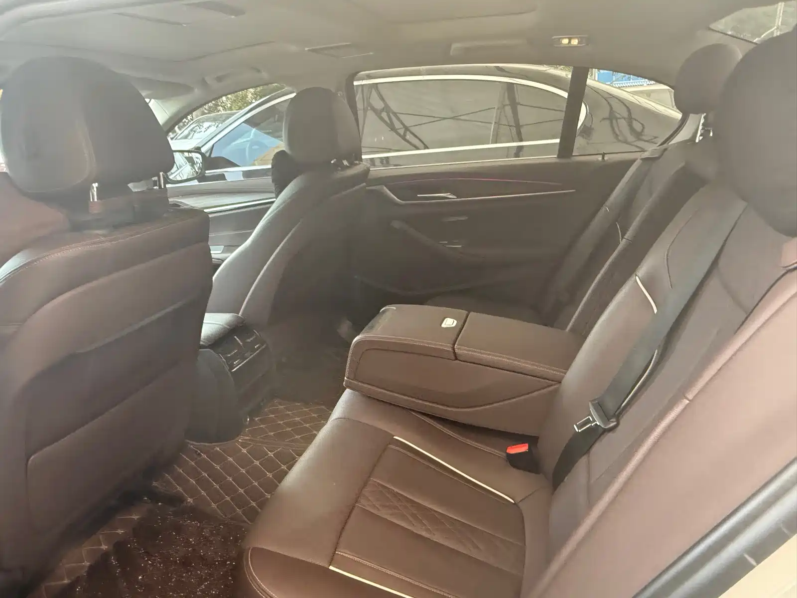 Photo 16 - BMW 5 Series