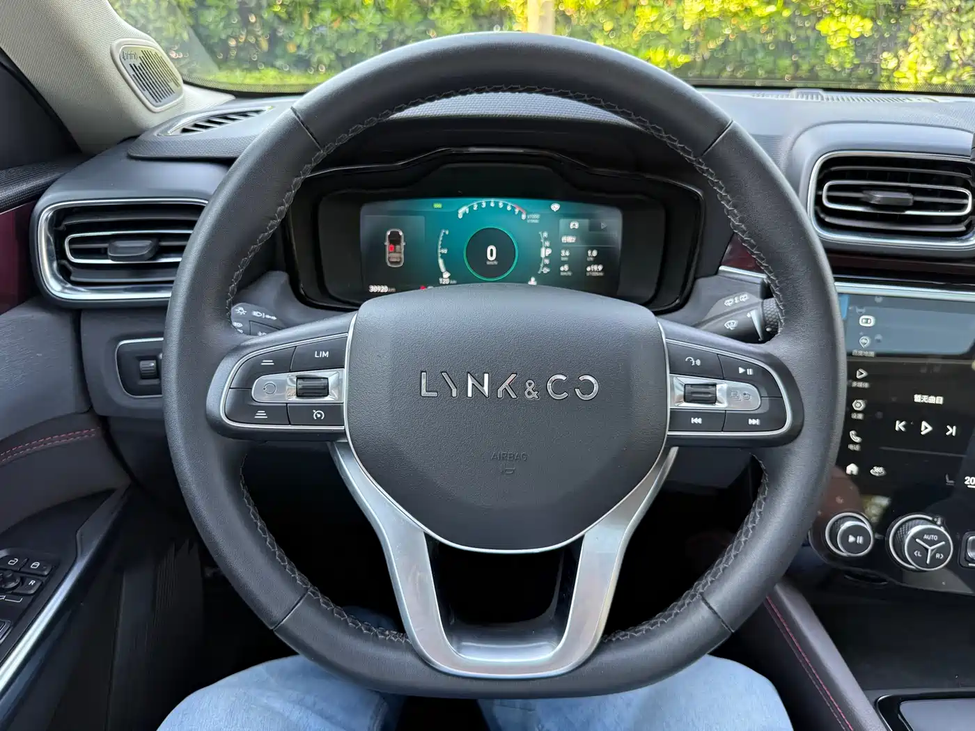 Lynk & Co 02 2021 1.5T DCT 2WD Shine Pro фото 14