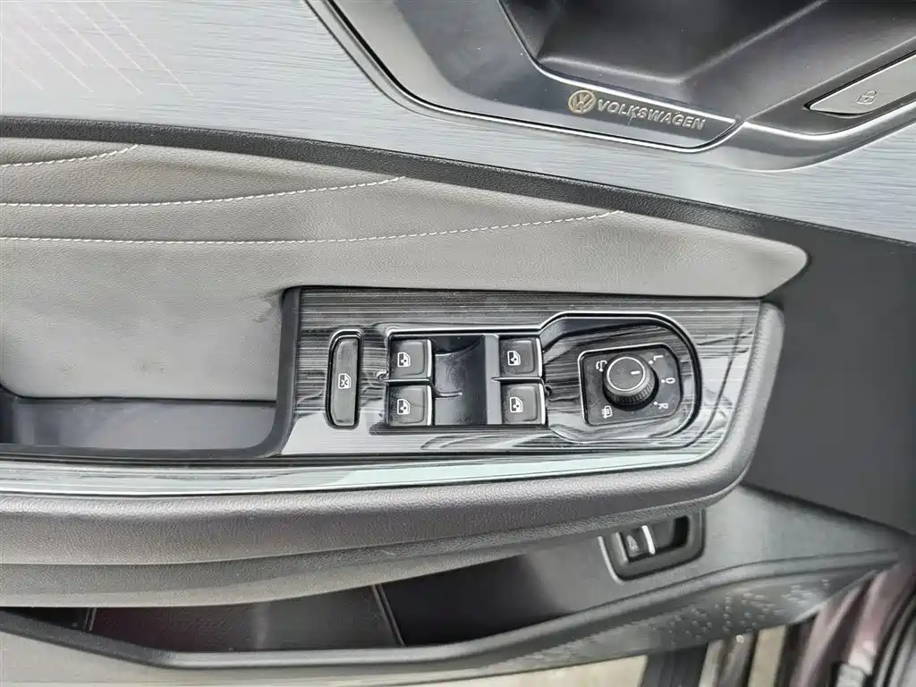 Volkswagen Talagon 2021 380TSI 4WD R-Line Explorer Edition фото 9