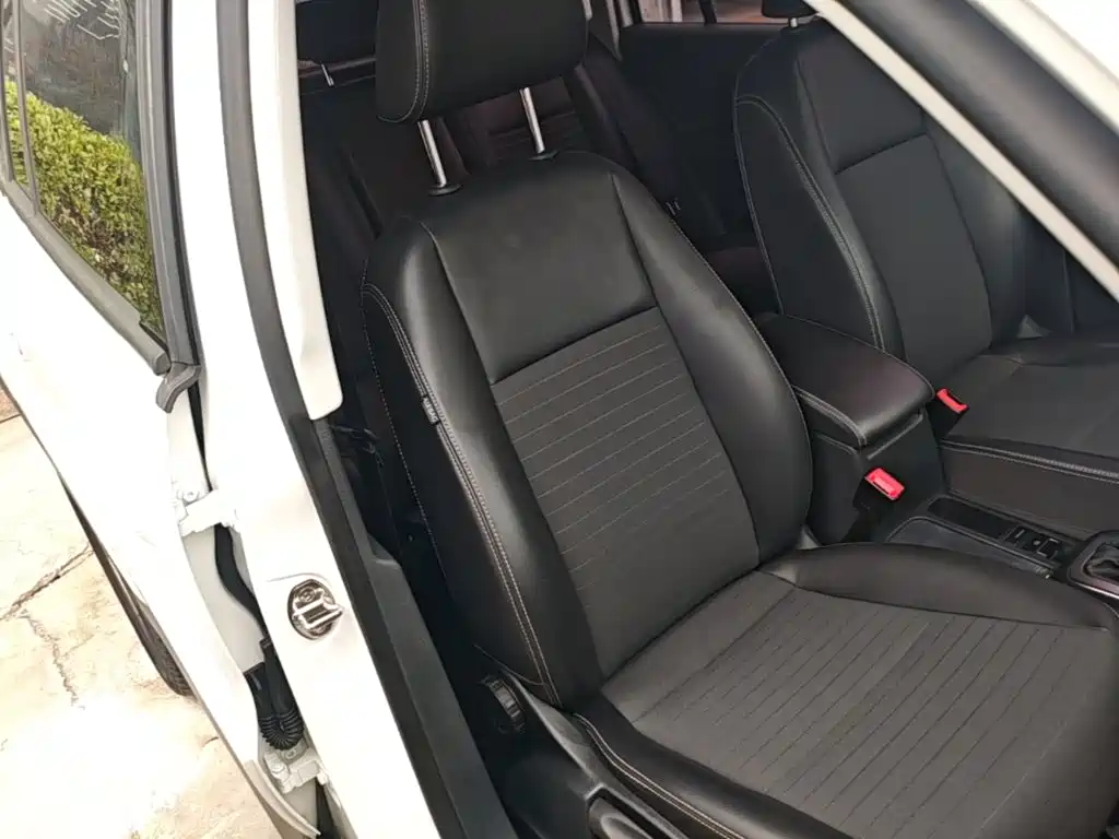 صورة 25 - Volkswagen Tiguan