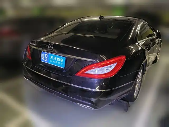 Mercedes-Benz CLS 2012 CLS 300 CGI — фото 2