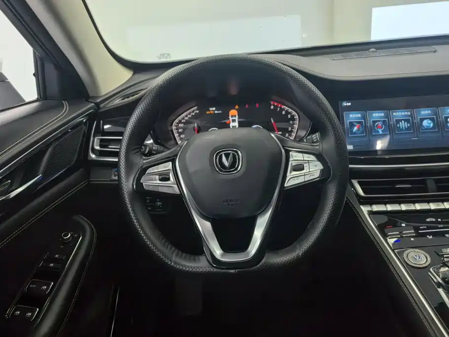 صورة 15 - Changan CS85