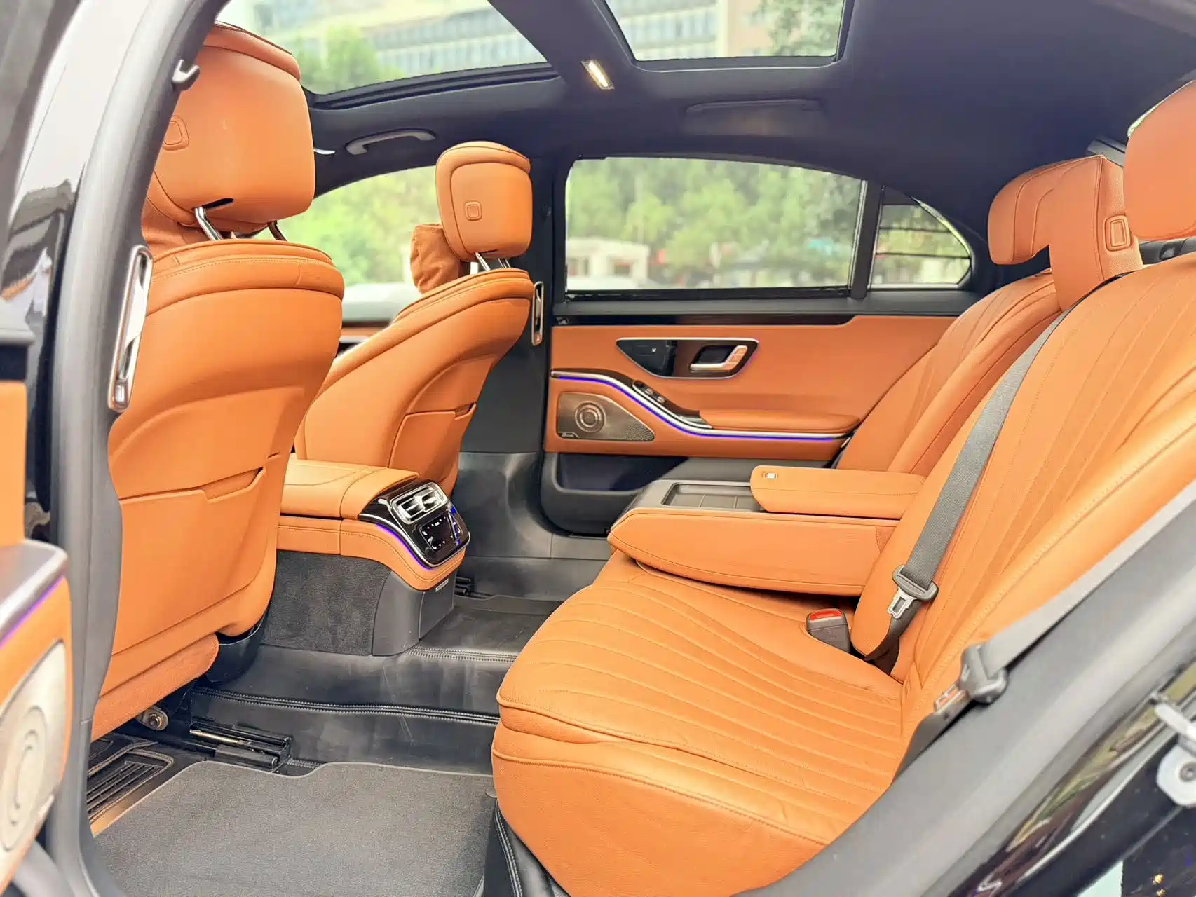 Photo 6 - Mercedes-Benz S-Class