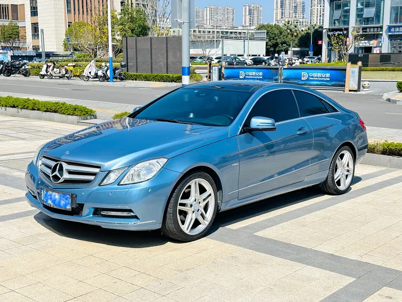 Mercedes-Benz E-Class (Import) 2011 E 260 CGI Coupe