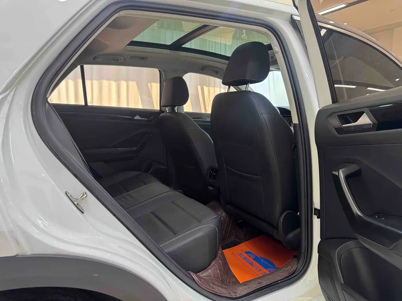 Volkswagen T-ROC 2022 280TSI DSG 2WD Comfort PLUS фото 9