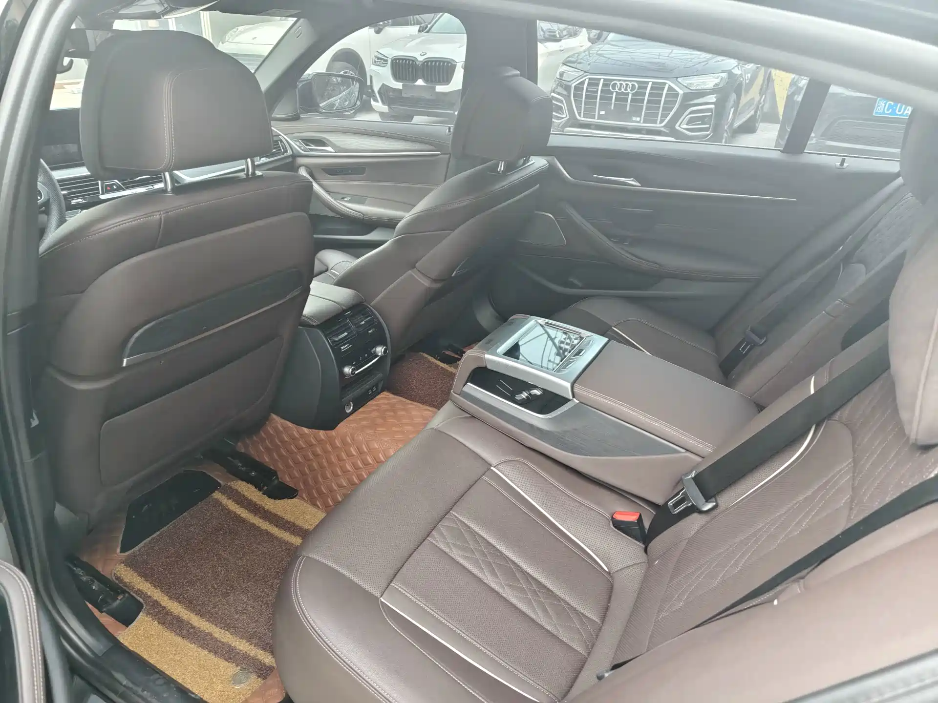 Photo 12 - BMW 5 Series