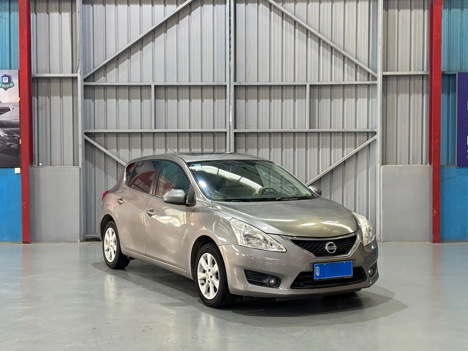 صورة 3 - Nissan Tiida