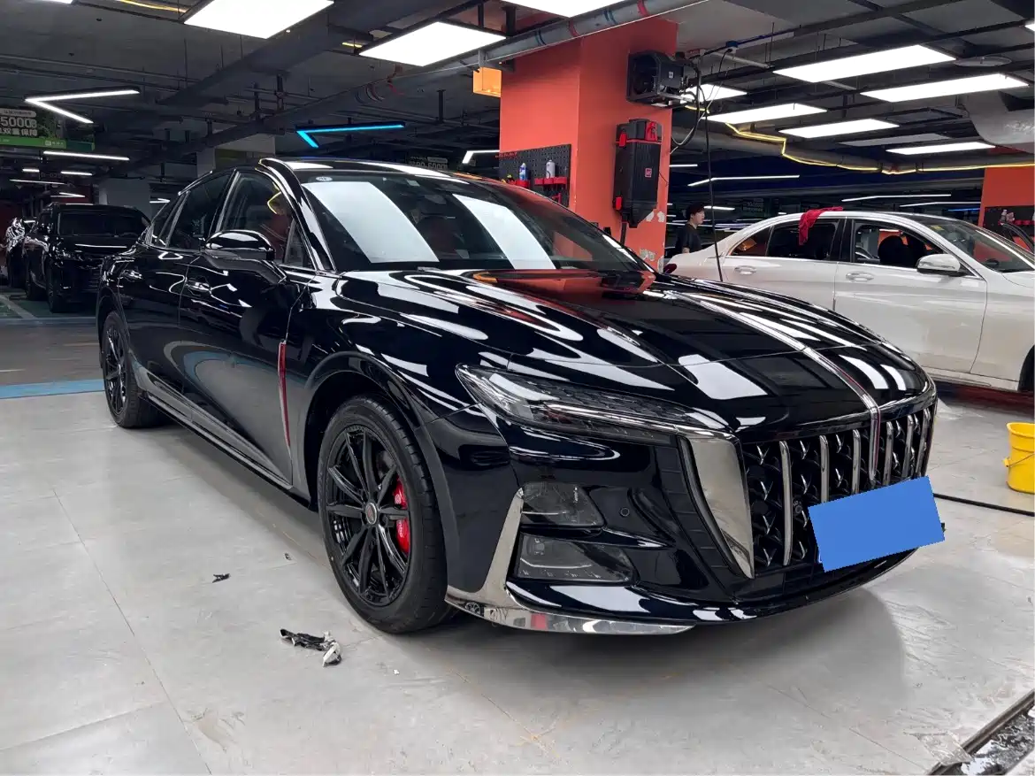 Hongqi H6 2025 2025 Model 2.0T Fashion Edition